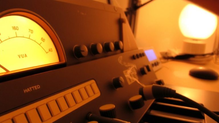 formant filters shape vocal tone