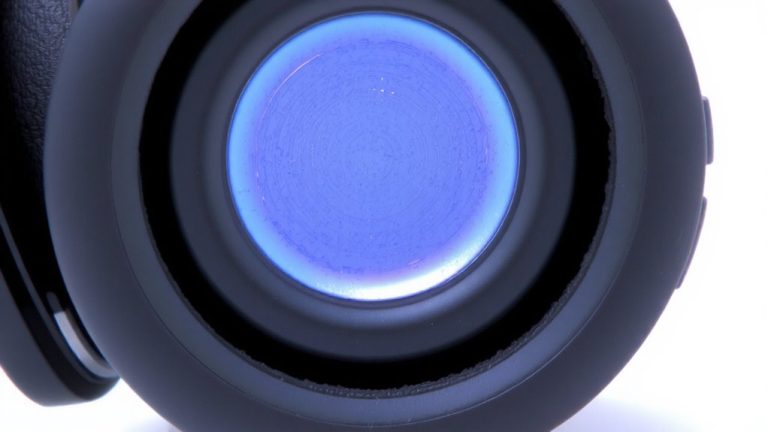 reflective coatings manage standing waves