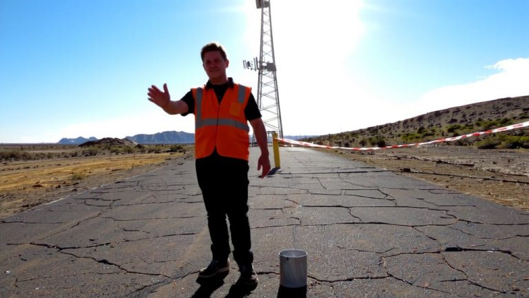 safe antenna operation distance