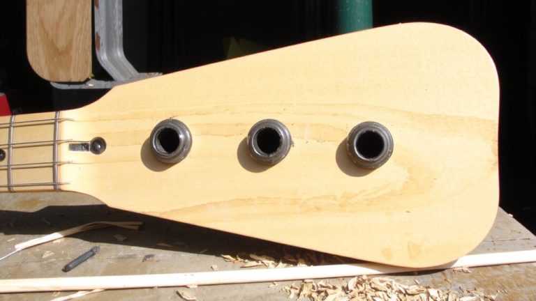 shimming hinge type bass necks