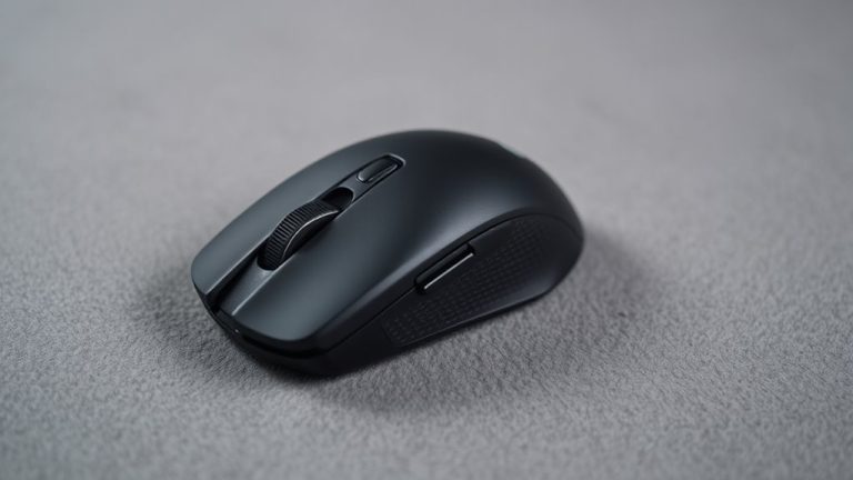 small hand gaming mouse